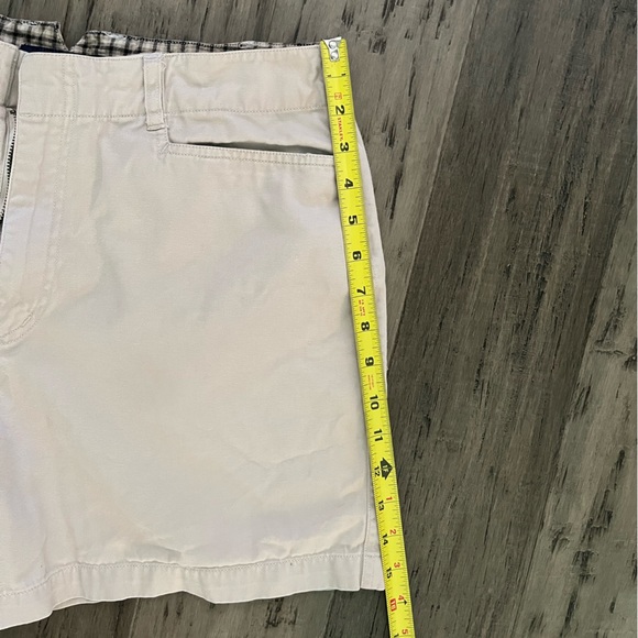HSZ Studio Khaki Shorts Size 10 - Picture 6 of 9